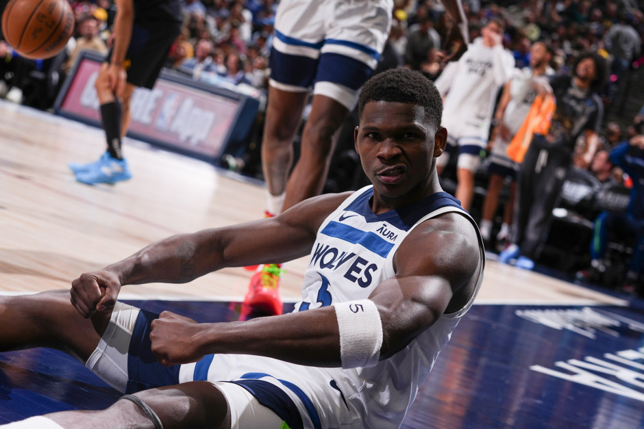 要让中国足 要让中国足